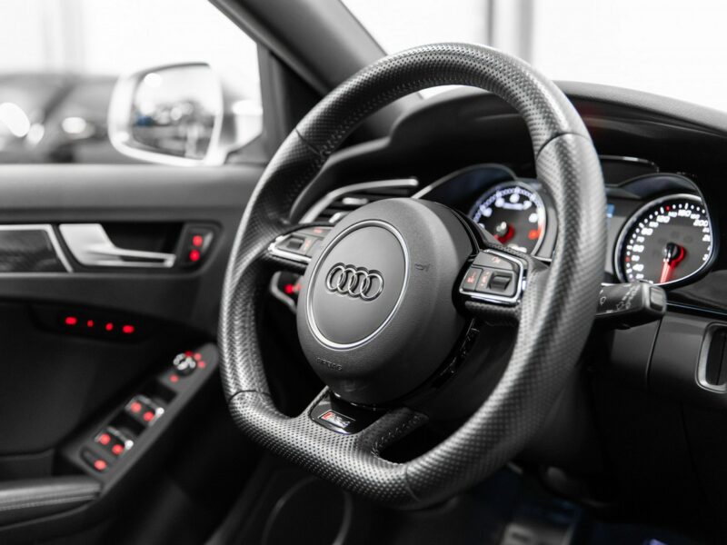 Audi RS4 Biały kruk. Jak nowa. Panorama, B&O. Bezwypadkowa. B8 (2012-2015)