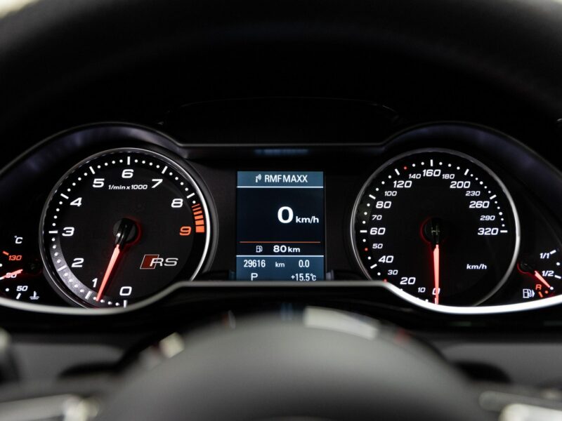 Audi RS4 Biały kruk. Jak nowa. Panorama, B&O. Bezwypadkowa. B8 (2012-2015)