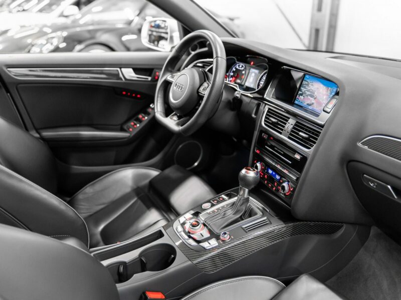 Audi RS4 Biały kruk. Jak nowa. Panorama, B&O. Bezwypadkowa. B8 (2012-2015)