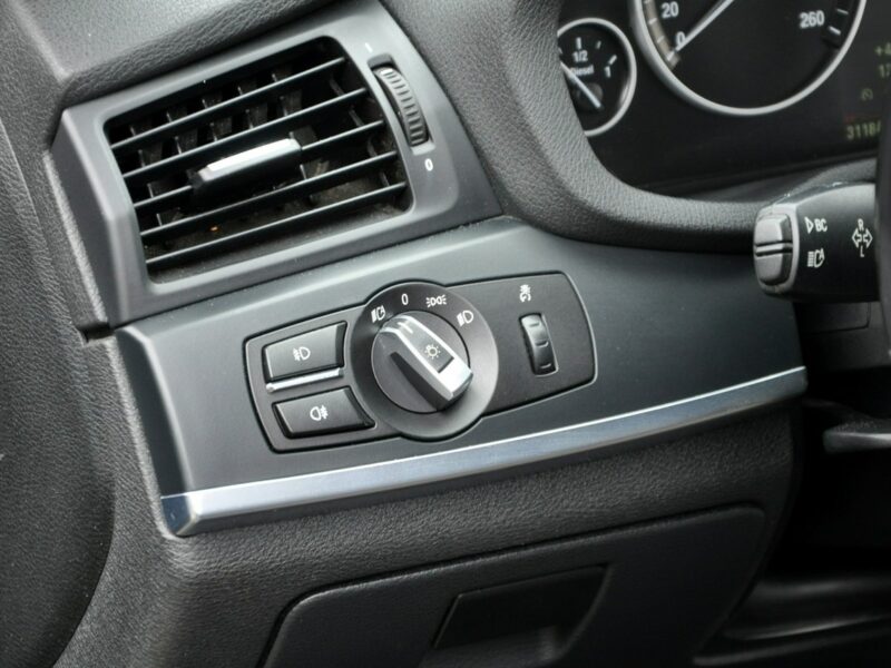 BMW X3 3.0d(258KM)*HeadUp*Xenon*Navi*El.Fotele*Brązowe Skóry*El.Klapa*Alu18" F25 (2010-)