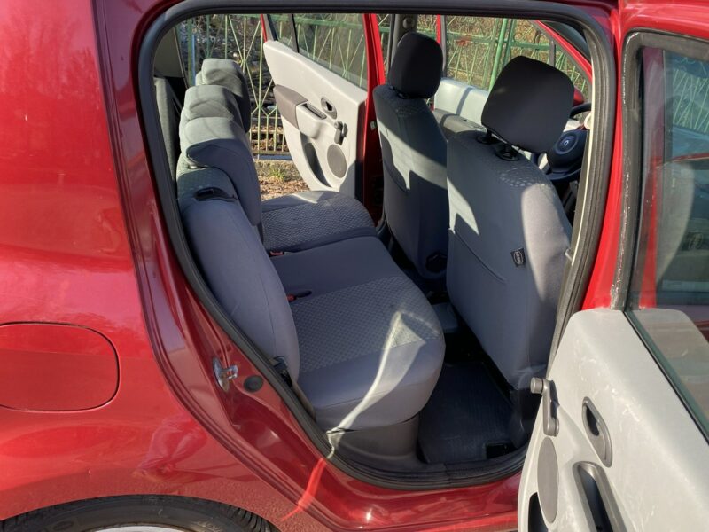 Renault Modus Niski przebieg gwarantowany/Klimatyzacja/8 airbag/2 kpl. kół/Isofix