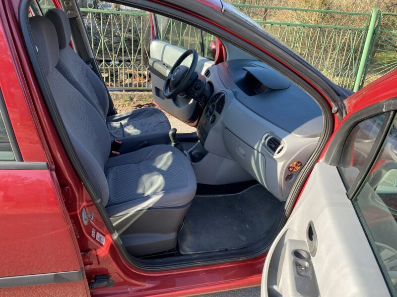 Renault Modus Niski przebieg gwarantowany/Klimatyzacja/8 airbag/2 kpl. kół/Isofix