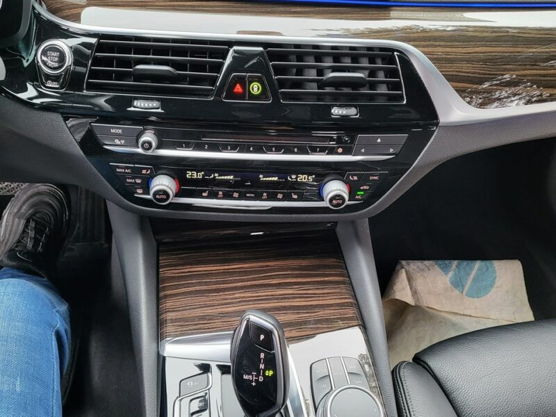BMW 520 2.0 D 190 KM Org Sport Line Przebieg 76 Tyś km Full Wersja Zapraszamy G30/G31 (2017-2023)