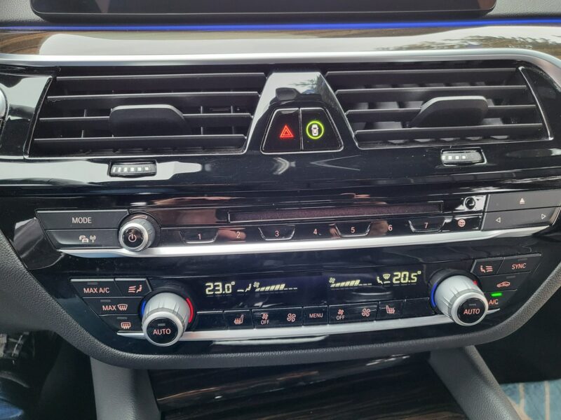 BMW 520 2.0 D 190 KM Org Sport Line Przebieg 76 Tyś km Full Wersja Zapraszamy G30/G31 (2017-2023)