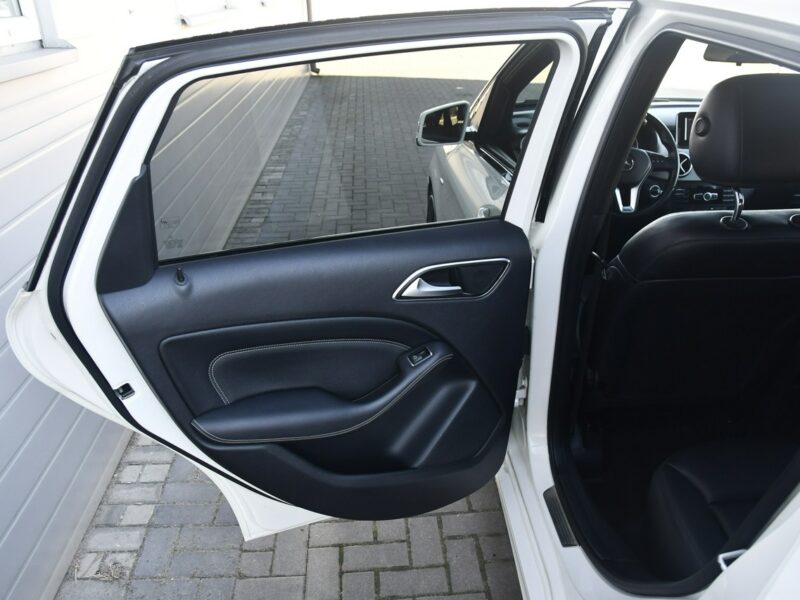 Mercedes B 180 1,6benz DUDKI11 Navi,Ledy,Xenony,Parktr.Skóry,Szyberdach.OKAZJA W246 (2011-)