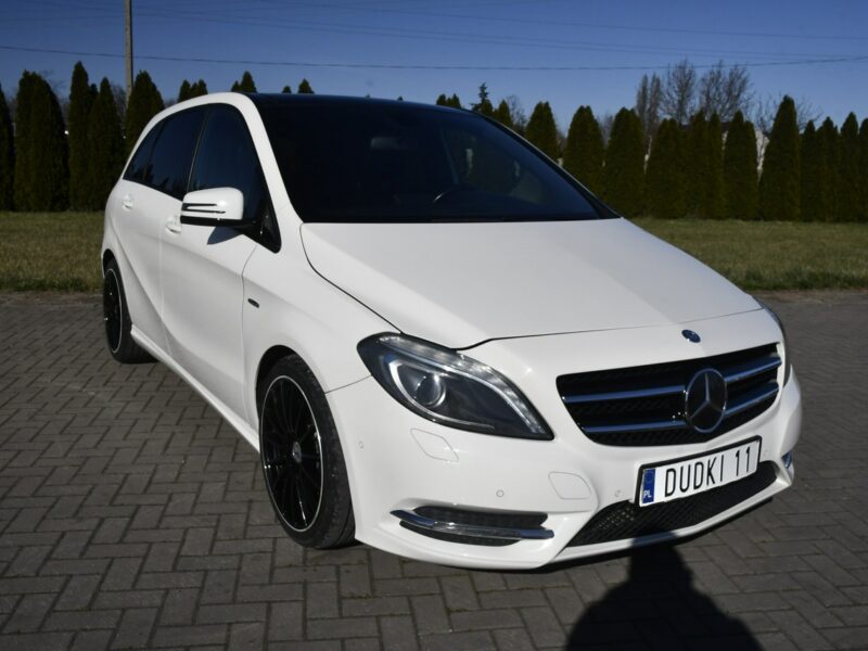 Mercedes B 180 1,6benz DUDKI11 Navi,Ledy,Xenony,Parktr.Skóry,Szyberdach.OKAZJA W246 (2011-)