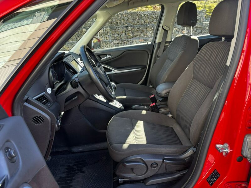 Opel Zafira 1.6T 150KM LPG 2017r 105 tys przebieg 7 osobowa C (2011-)