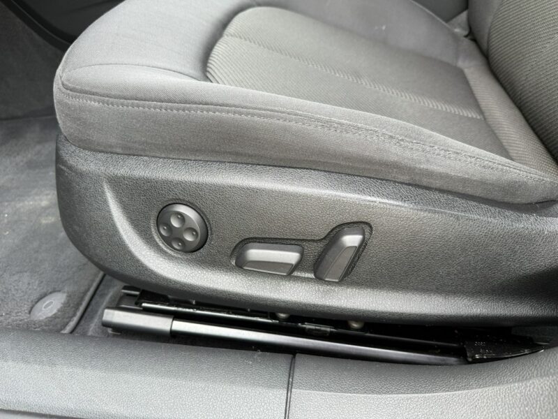 Audi A6 3.0 tdi 245KM quattro z Niemiec bezwypadkowa sedan zadbana ledy xenon C7 (2011-)