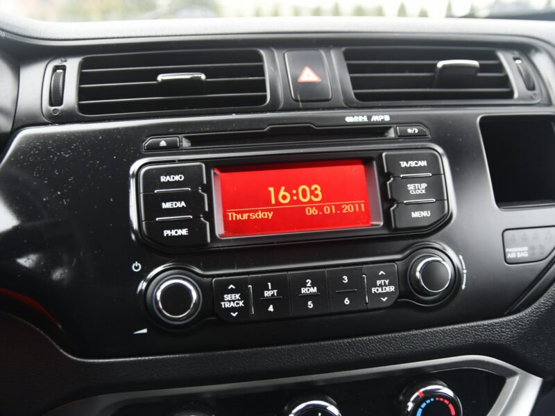Kia Rio 1,2BENZ DUDKI11 Serwis.Hak.El.szyby.Centralka.kredyt.OKAZJA III (2011-)