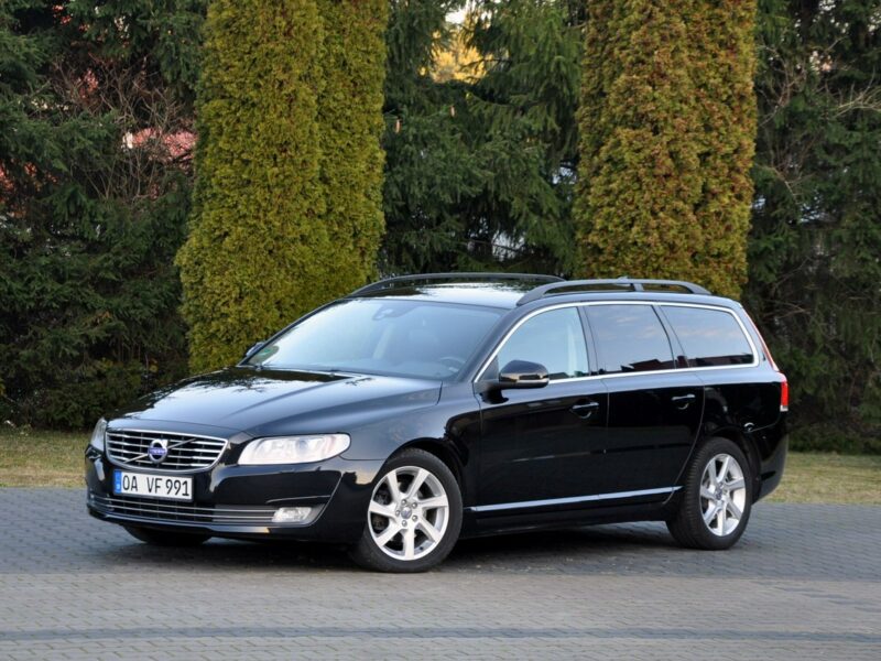 Volvo V70 2.0d(181KM)*D4*Lift*Led*Xenon*Navi*Skóry*Virtual Cokpit*Alu17"FUL*ASO III (2007-)