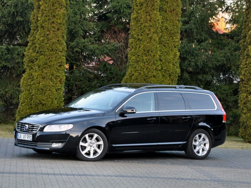 Volvo V70 2.0d(181KM)*D4*Lift*Led*Xenon*Navi*Skóry*Virtual Cokpit*Alu17"FUL*ASO III (2007-)