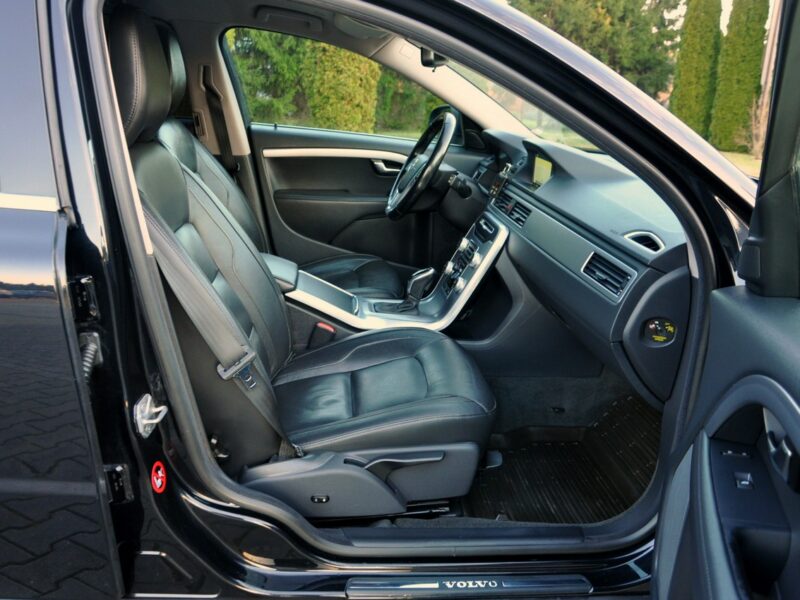 Volvo V70 2.0d(181KM)*D4*Lift*Led*Xenon*Navi*Skóry*Virtual Cokpit*Alu17"FUL*ASO III (2007-)