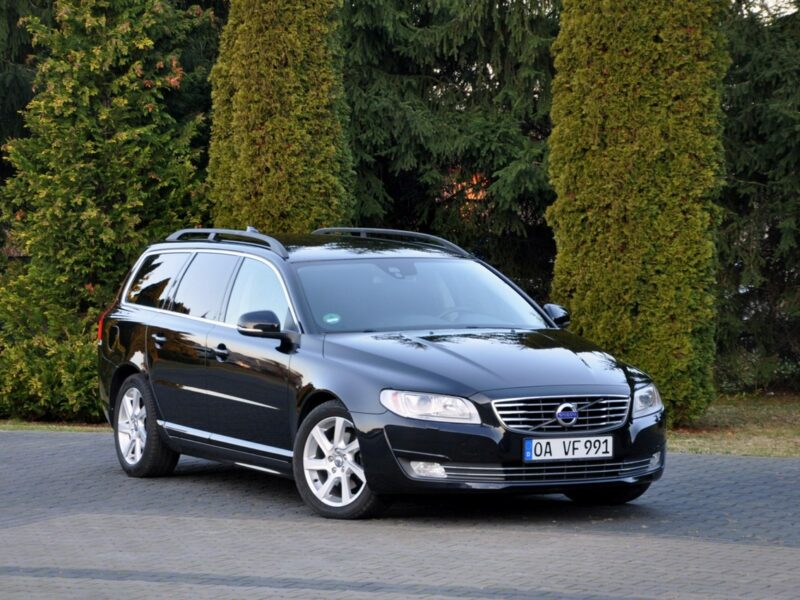 Volvo V70 2.0d(181KM)*D4*Lift*Led*Xenon*Navi*Skóry*Virtual Cokpit*Alu17"FUL*ASO III (2007-)