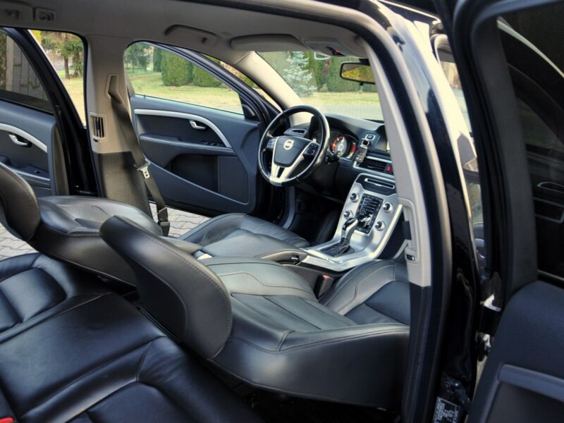 Volvo V70 2.0d(181KM)*D4*Lift*Led*Xenon*Navi*Skóry*Virtual Cokpit*Alu17"FUL*ASO III (2007-)