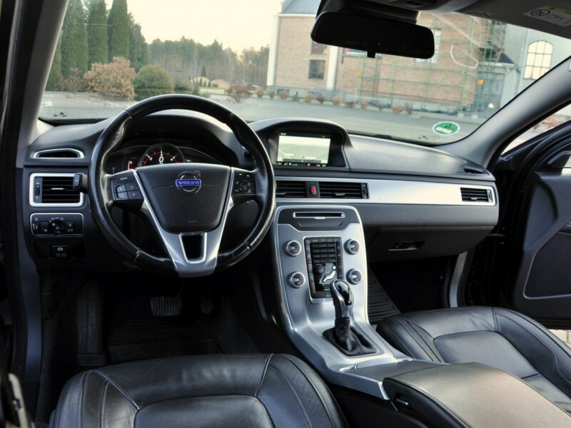 Volvo V70 2.0d(181KM)*D4*Lift*Led*Xenon*Navi*Skóry*Virtual Cokpit*Alu17"FUL*ASO III (2007-)
