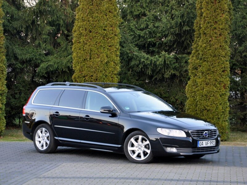 Volvo V70 2.0d(181KM)*D4*Lift*Led*Xenon*Navi*Skóry*Virtual Cokpit*Alu17"FUL*ASO III (2007-)