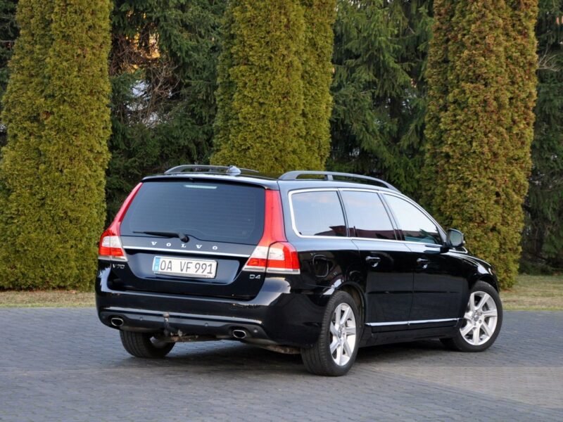 Volvo V70 2.0d(181KM)*D4*Lift*Led*Xenon*Navi*Skóry*Virtual Cokpit*Alu17"FUL*ASO III (2007-)