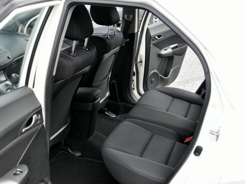 Honda Civic 1,8i-Vtec 140KM SPORT/Serwisowany/Parktronic/Alufelgi/USB/Model2011 VIII (2006-2011)