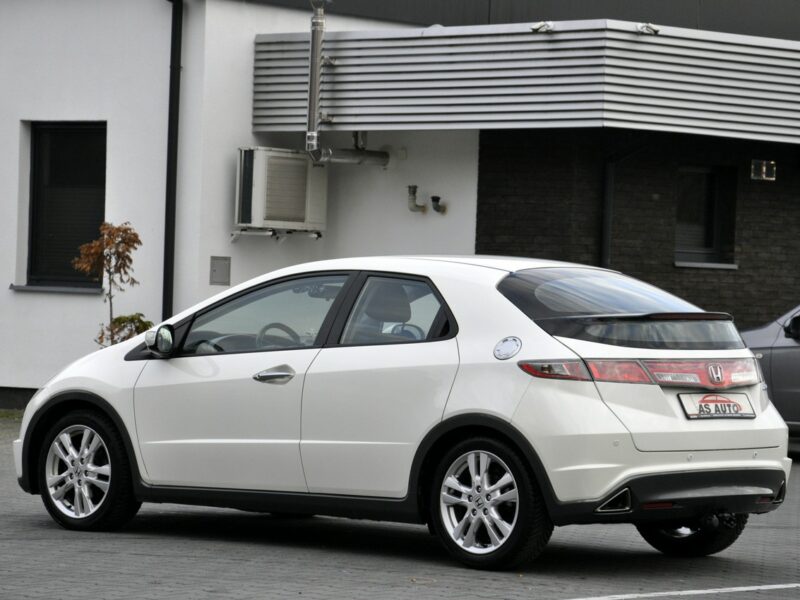 Honda Civic 1,8i-Vtec 140KM SPORT/Serwisowany/Parktronic/Alufelgi/USB/Model2011 VIII (2006-2011)