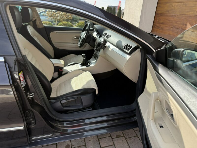 Volkswagen Passat CC cc 2.0 tdi z Niemiec mały przebieg alcantara - skóra bezwypadkowy