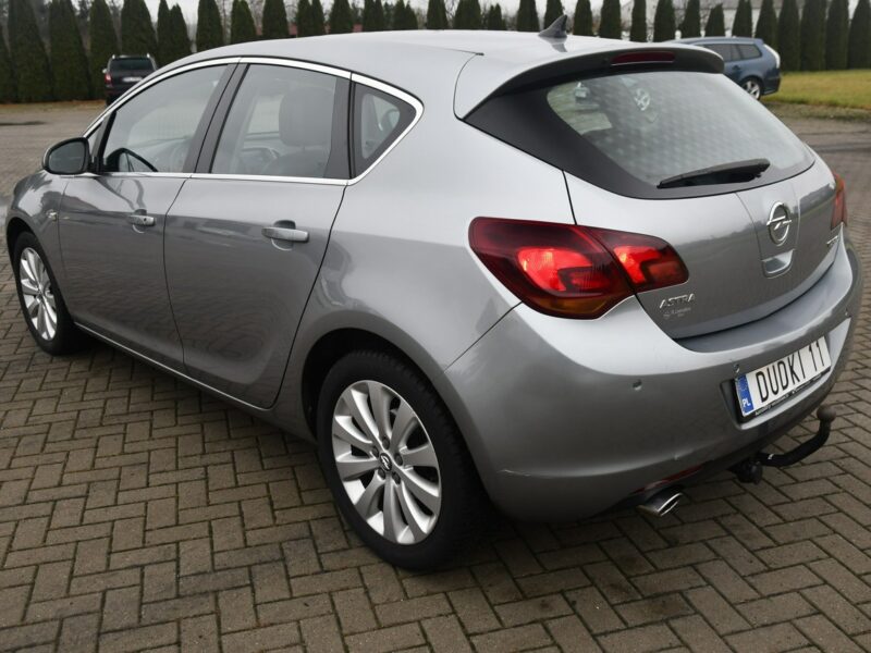 Opel Astra 1,4Turbo DUDKI11 Navi,Hak.Parktronic.Pół-Skóry.kredyt.GWARANCJA J (2009-2019)