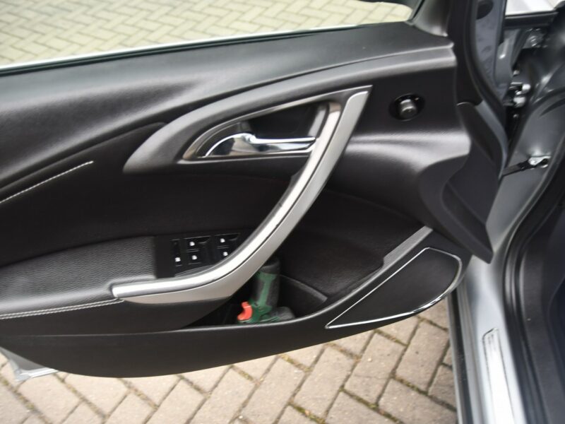 Opel Astra 1,4Turbo DUDKI11 Navi,Hak.Parktronic.Pół-Skóry.kredyt.GWARANCJA J (2009-2019)