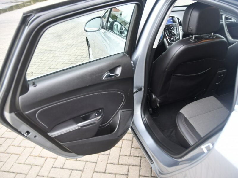 Opel Astra 1,4Turbo DUDKI11 Navi,Hak.Parktronic.Pół-Skóry.kredyt.GWARANCJA J (2009-2019)