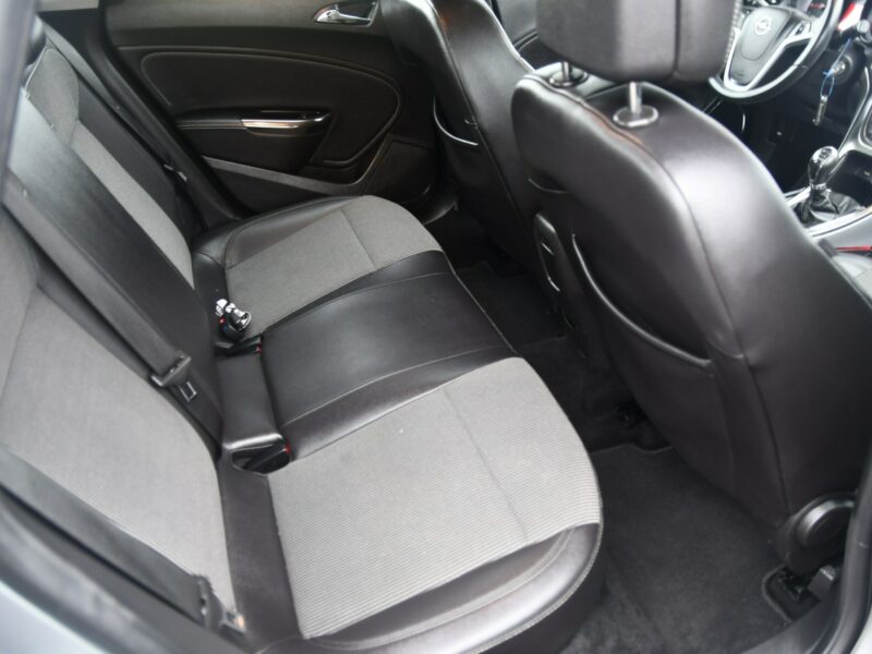 Opel Astra 1,4Turbo DUDKI11 Navi,Hak.Parktronic.Pół-Skóry.kredyt.GWARANCJA J (2009-2019)