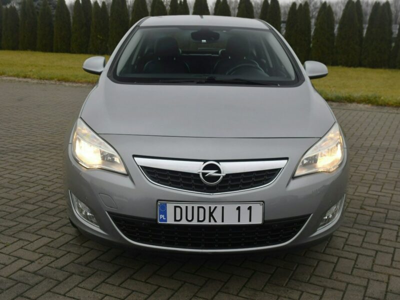 Opel Astra 1,4Turbo DUDKI11 Navi,Hak.Parktronic.Pół-Skóry.kredyt.GWARANCJA J (2009-2019)