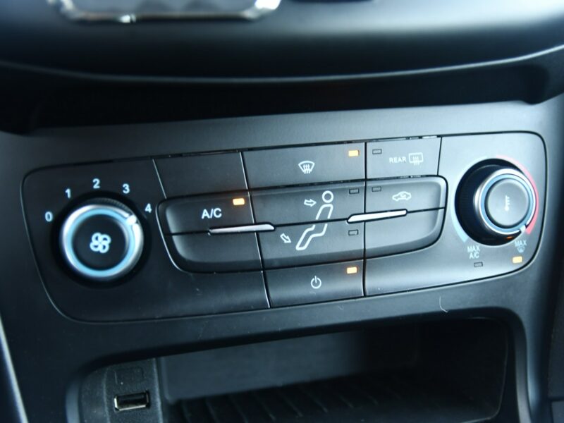 Ford Focus 1.5dci DUDKI11 Klimatyzacja,Navi,Parktronic,Tempomat,Serwis.OKAZJA Mk3 (2010-2018)