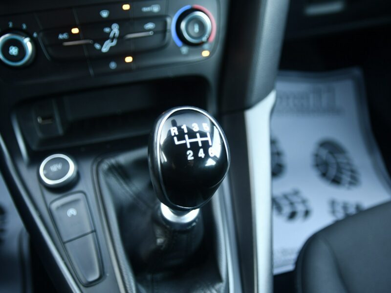 Ford Focus 1.5dci DUDKI11 Klimatyzacja,Navi,Parktronic,Tempomat,Serwis.OKAZJA Mk3 (2010-2018)
