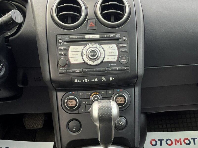 Nissan Qashqai Nissan Qashqai 2.0B Climatronic Nawigacja Panorama Dach Kamera Xenon! I (2007-2013)