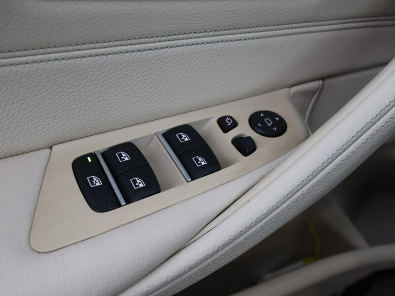 BMW 520 20d Automat Klimatronik Navi Tempomat Beżowa Skóra ElFotele Kamera PDC G30/G31 (2017-2023)
