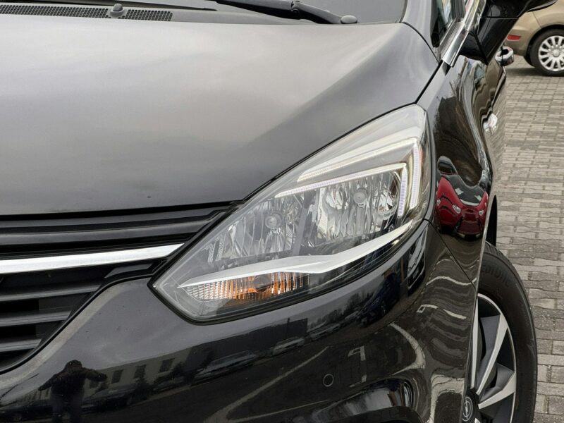 Opel Zafira *Bezwypadkowy*Panorama-Dach*7-OSOBOWY*Roczna Gwarancja Techniczna* C (2011-)