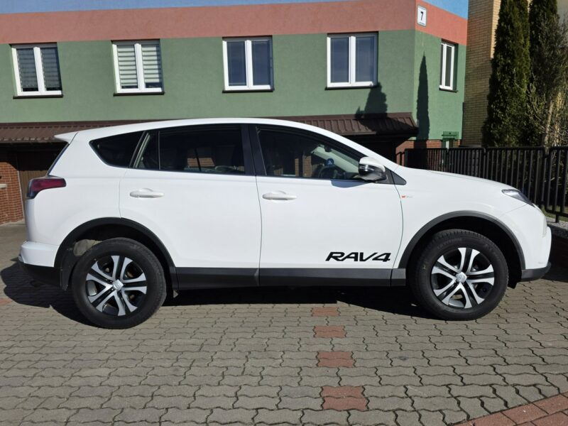 Toyota RAV-4 Gwarancja BEZWYPADKOWE 4x4 Serwis ASO TOYOTA Salon Polska V (2018)