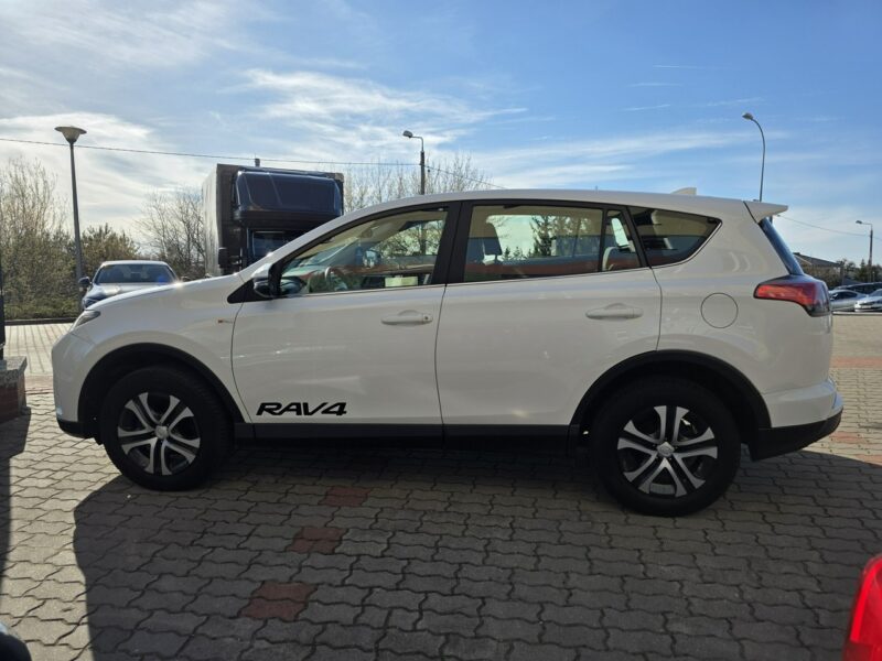 Toyota RAV-4 Gwarancja BEZWYPADKOWE 4x4 Serwis ASO TOYOTA Salon Polska V (2018)