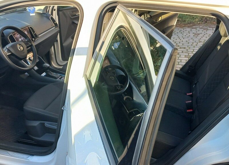 Škoda Karoq 4x4 DSG 2.0Tdi 190KM F.VAT 23% Salon PL 63 tys netto Serwisy ASO