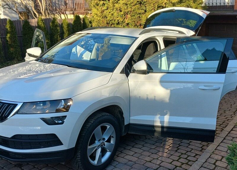 Škoda Karoq 4x4 DSG 2.0Tdi 190KM F.VAT 23% Salon PL 63 tys netto Serwisy ASO