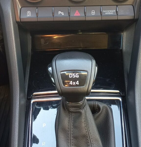 Škoda Karoq 4x4 DSG 2.0Tdi 190KM F.VAT 23% Salon PL 63 tys netto Serwisy ASO