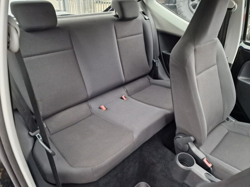 Volkswagen Up! 1.0 Benzyna 60 KM, Klimatyzacja, Isofix, Centralny Zamek, ZADBANY !