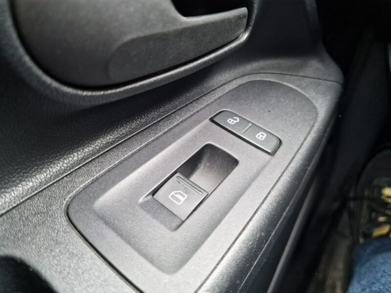 Volkswagen Up! 1.0 Benzyna 60 KM, Klimatyzacja, Isofix, Centralny Zamek, ZADBANY !