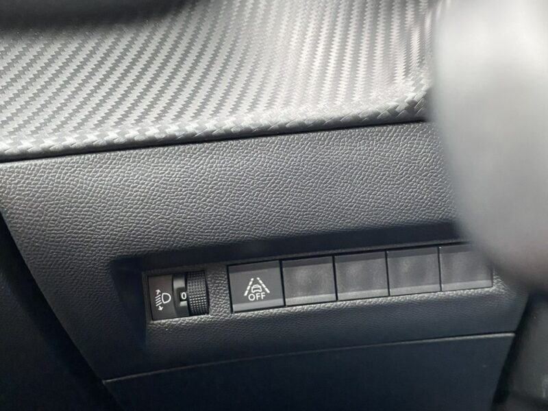 Peugeot 2008 Road Trip , Allure, Full LED,Virtual,Kamera,Navi II (2019-)