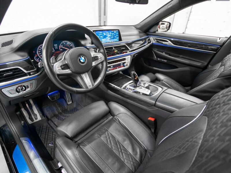 BMW 740 xDrive 320KM M-Sport. 22 000 km! Masaże. Skrętna oś. ACC. G12 (2015-...)