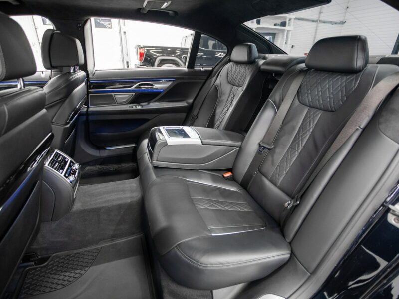 BMW 740 xDrive 320KM M-Sport. 22 000 km! Masaże. Skrętna oś. ACC. G12 (2015-...)