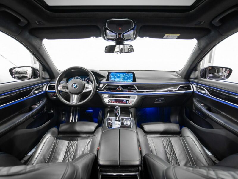 BMW 740 xDrive 320KM M-Sport. 22 000 km! Masaże. Skrętna oś. ACC. G12 (2015-...)