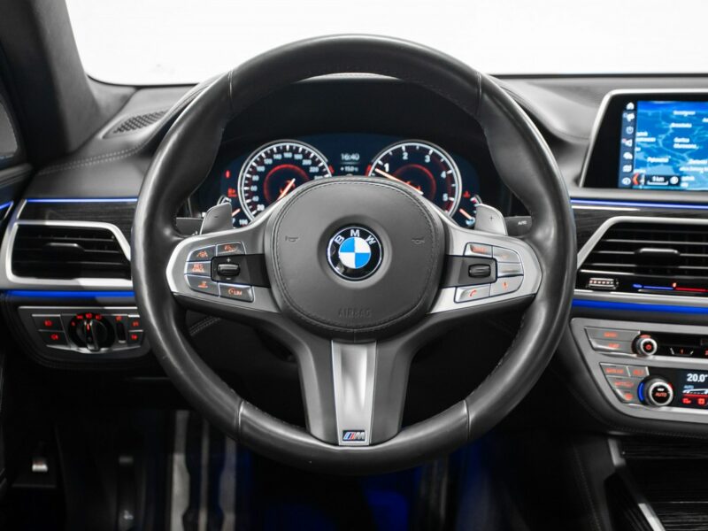 BMW 740 xDrive 320KM M-Sport. 22 000 km! Masaże. Skrętna oś. ACC. G12 (2015-...)