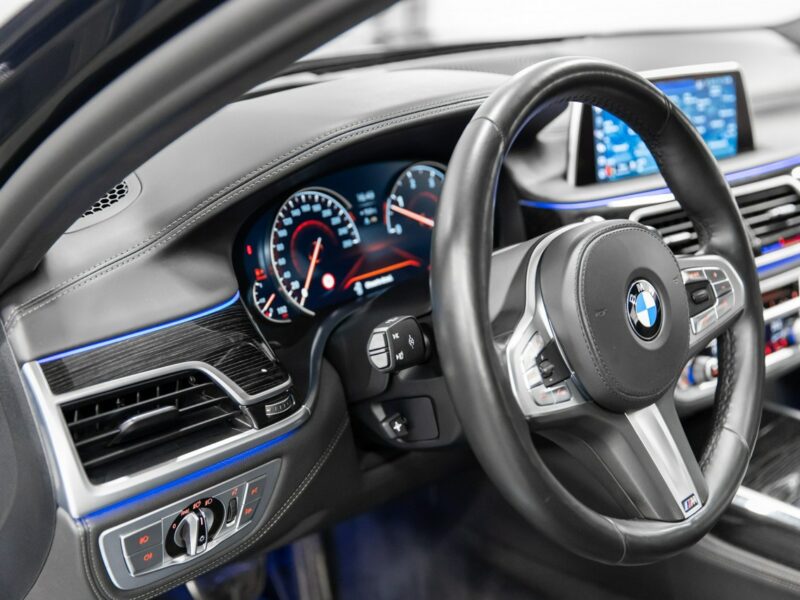 BMW 740 xDrive 320KM M-Sport. 22 000 km! Masaże. Skrętna oś. ACC. G12 (2015-...)