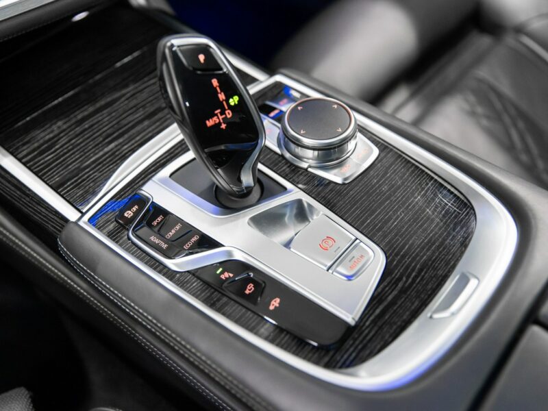 BMW 740 xDrive 320KM M-Sport. 22 000 km! Masaże. Skrętna oś. ACC. G12 (2015-...)