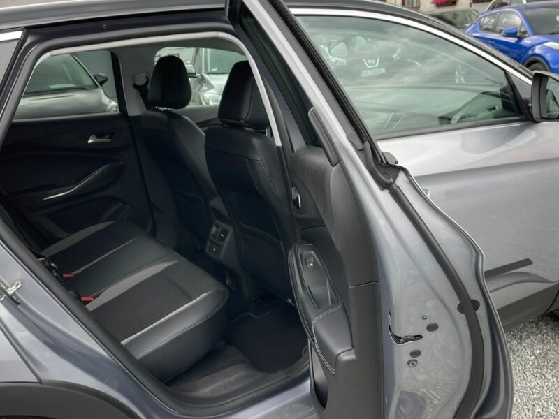 Opel Grandland X 2.0 Diesel Moc 177KM Automat LED Navi