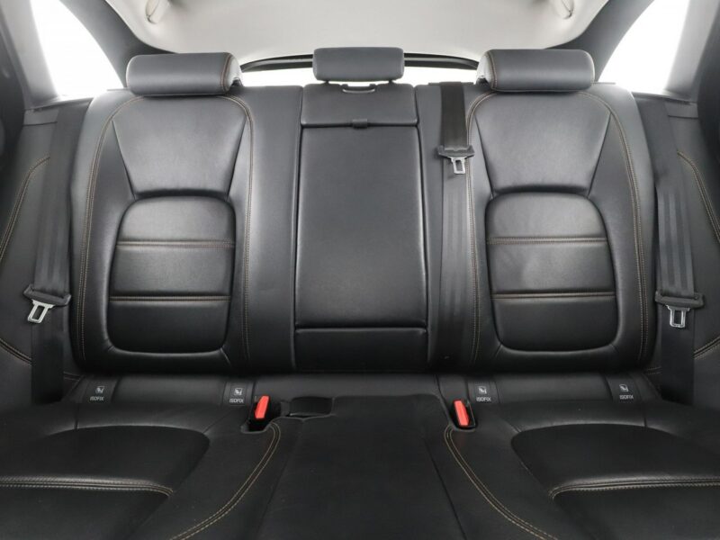 Jaguar F-PACE 20d Automat AWD Portfolio Panorama Tempomat Skóra Bi-Xenon Kamera PDC